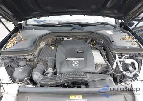 2018 Mercedes-Benz Glc 300 Coupe 4Matic z USA, uszkodzony, nr VIN WDC0J4KB6JF296458